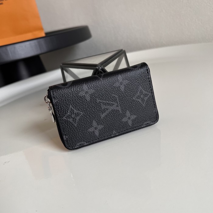 入手困難 ルイヴィトン n級品 2026SS メンズ 短財布