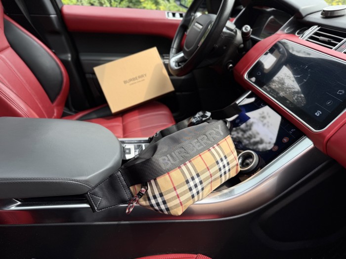 日本未入荷 バーバリー 激安通販 2026SS メンズ ショルダーバック