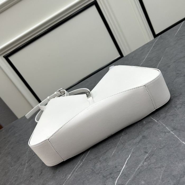 【限定】ジバンシィ スーパーコピー 2026SS レディース ショルダーバック