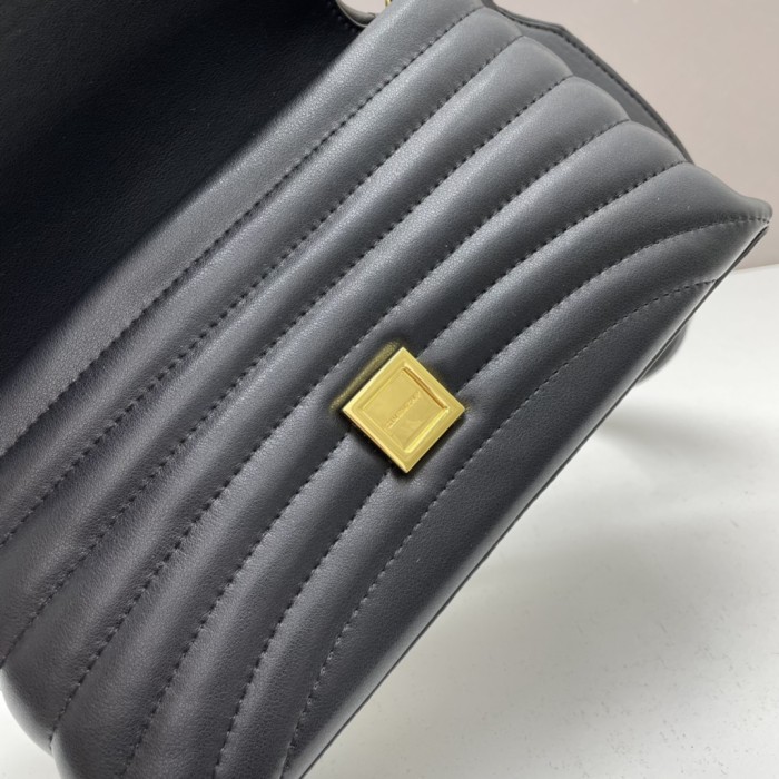超奇跡の入荷☆ ジバンシィ 偽物通販 2026SS レディース ショルダーバック
