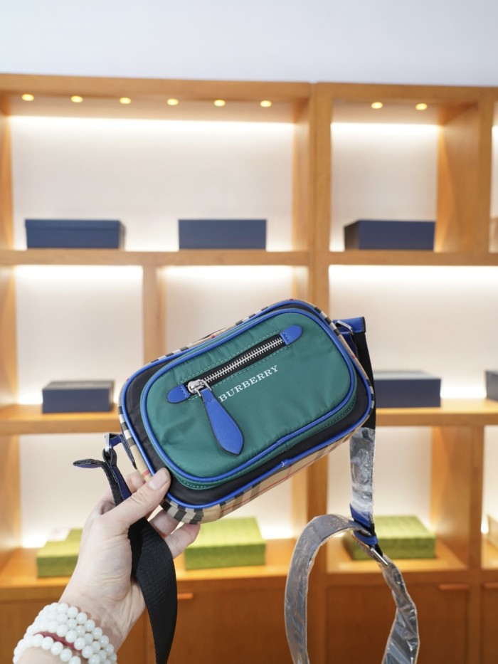大人気 バーバリー n級品 2026SS メンズ ショルダーバック