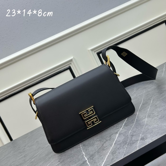 入手困難 ジバンシィ n級品 2026SS レディース ショルダーバック
