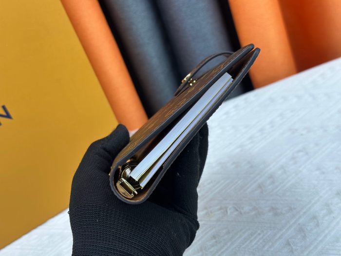 超奇跡の入荷☆ ルイヴィトン 激安通販 2026SS メンズ 短財布