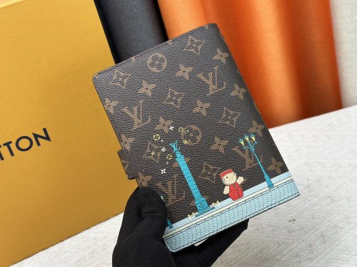 一目惚れ♪ ルイヴィトン n級品 2026SS メンズ 短財布