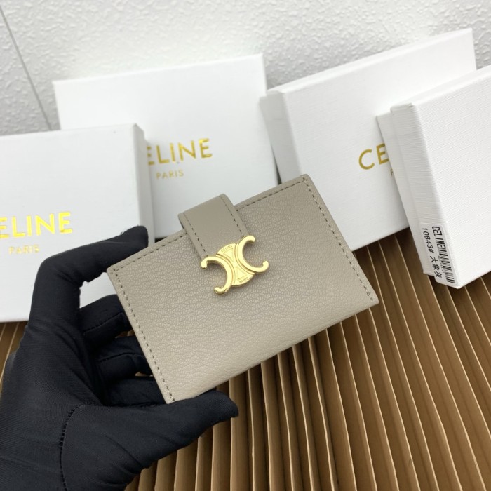超奇跡の入荷☆ セリーヌ コピーおすすめ 2026SS レディース 短財布