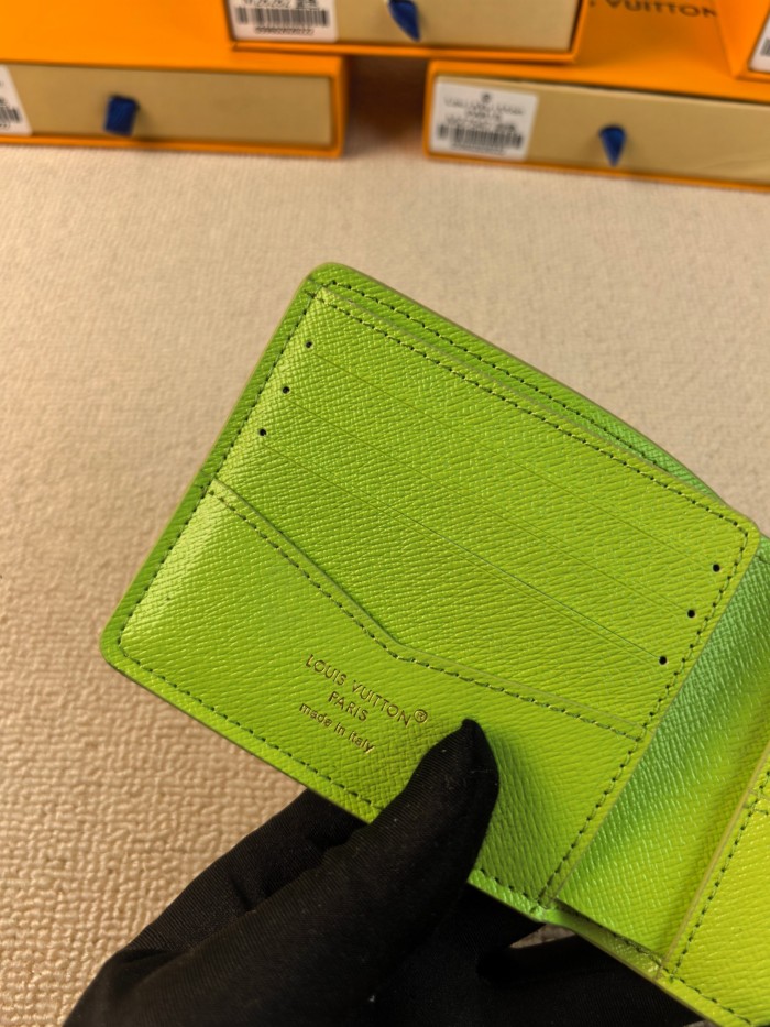 ★超人気 ルイヴィトン 偽物通販 2026SS レディース 短財布