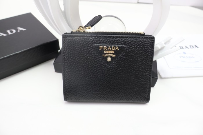 超奇跡の入荷☆ プラダ n級品 2026SS レディース 短財布