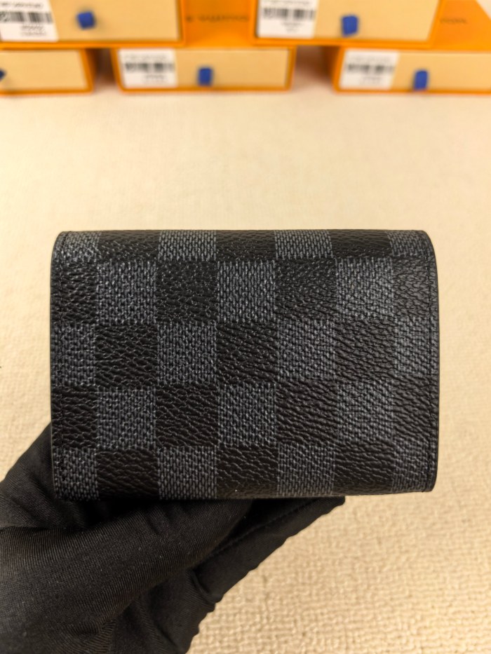 超奇跡の入荷☆ ルイヴィトン 激安偽物 2026SS レディース 短財布