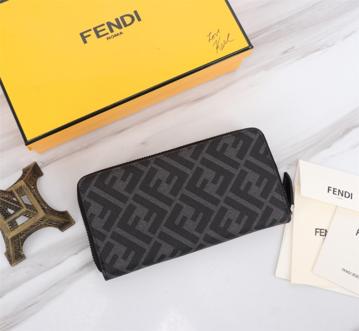 日本未入荷 フェンディ コピー 2026SS レディース 長財布