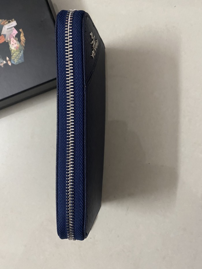 高品質 プラダ コピー 2026SS レディース 長財布