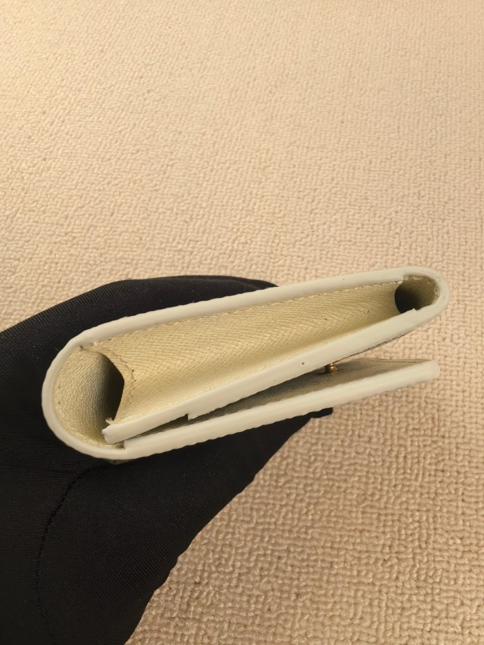 新作 ルイヴィトン n級品 2026SS レディース 短財布