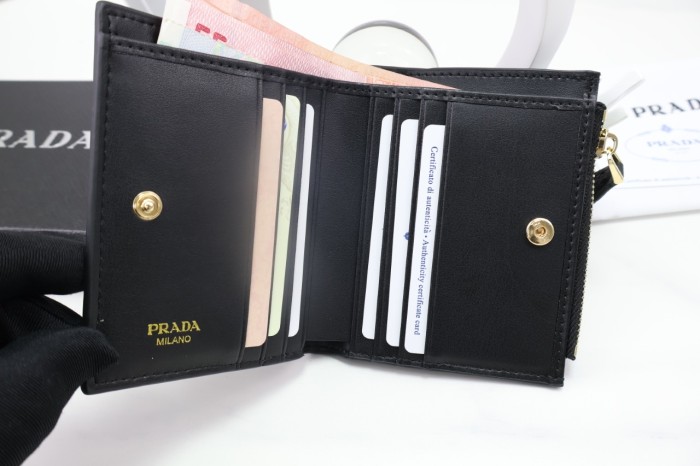 超奇跡の入荷☆ プラダ n級品 2026SS レディース 短財布