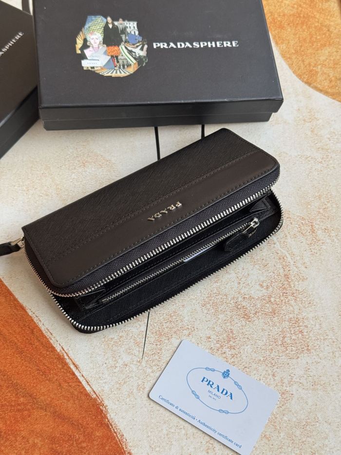 超奇跡の入荷☆ プラダ スーパーコピー 2026SS レディース 長財布