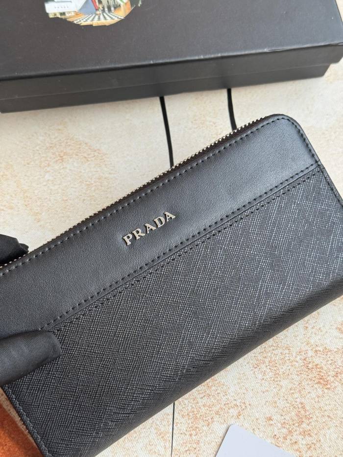 超奇跡の入荷☆ プラダ スーパーコピー 2026SS レディース 長財布