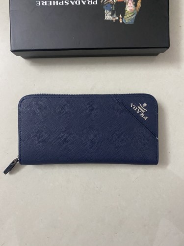 高品質 プラダ コピー 2026SS レディース 長財布