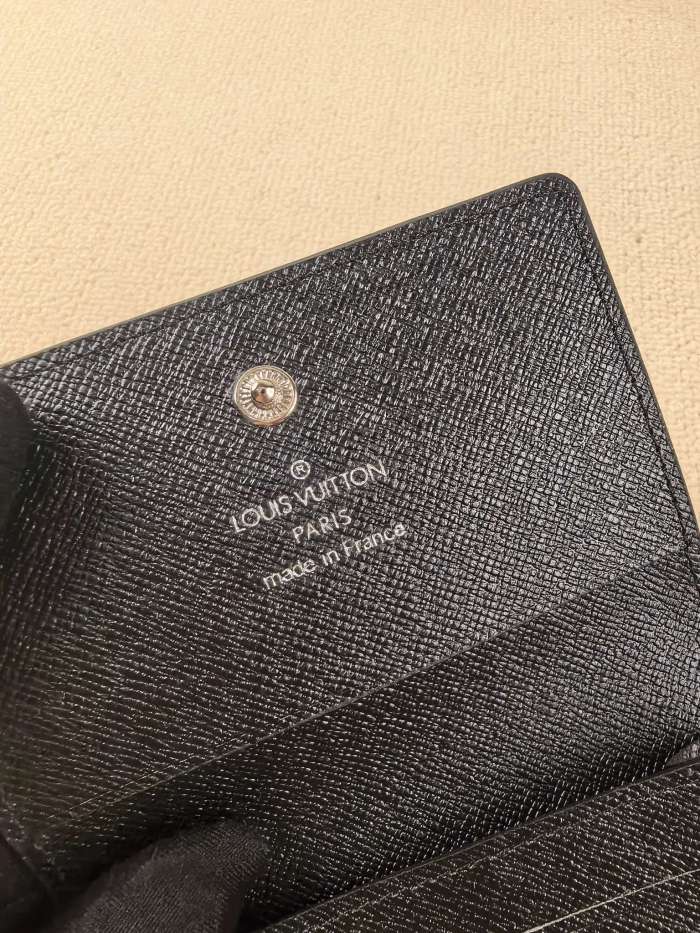 超奇跡の入荷☆ ルイヴィトン 激安偽物 2026SS レディース 短財布