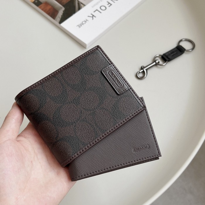超話題! コーチ n級品 2026SS メンズ 短財布