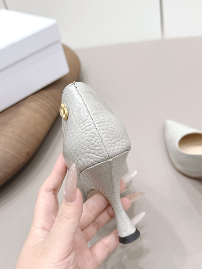 【話題商品！】 ディオール コピー 2026SS レディース 尖ったハイヒールのシングルシューズ