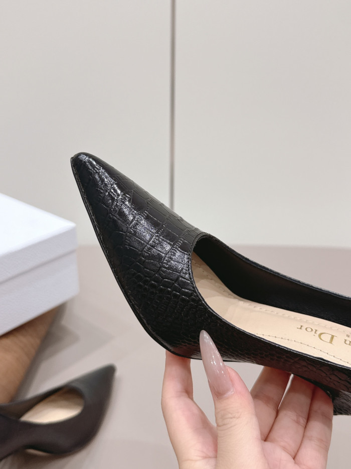 超奇跡の入荷☆ ディオール コピーおすすめ 2026SS レディース 尖ったハイヒールのシングルシューズ