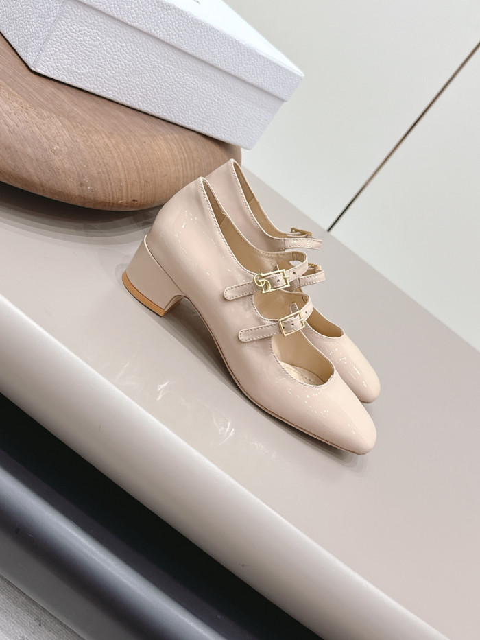 ★超人気 ディオール n級品 2026SS レディース 四角い頭にシングルシューズ