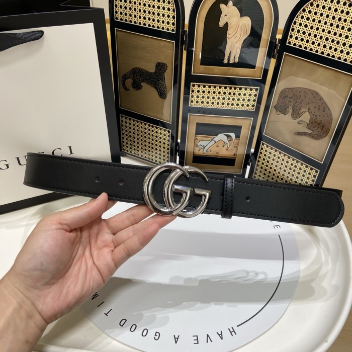 日本未入荷 Gucci グッチ n級品 2026SS メンズ ベルト
