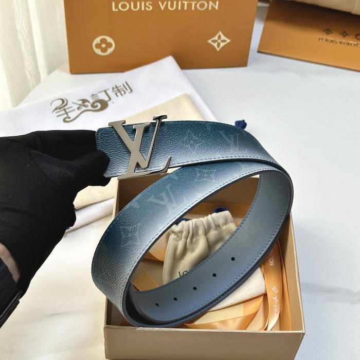 入手困難 Louis Vuittonルイヴィトン スーパーコピー 2026SSメンズ ベルト