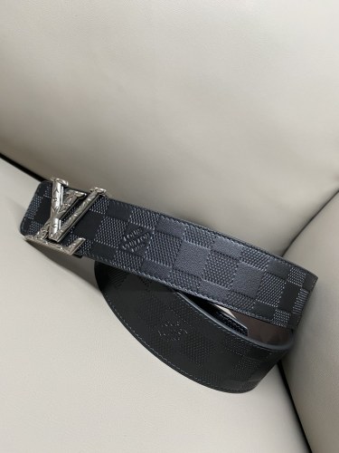 使い勝手良し Louis Vuittonルイヴィトン 激安偽物 2026SS メンズ ベルト