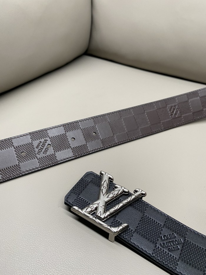 使い勝手良し Louis Vuittonルイヴィトン 激安偽物 2026SS メンズ ベルト