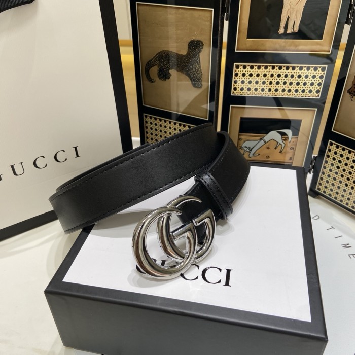 日本未入荷 Gucci グッチ n級品 2026SS メンズ ベルト