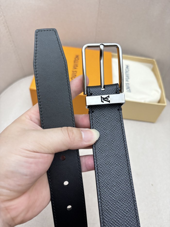 超奇跡の入荷☆ Louis Vuittonルイヴィトン 激安偽物 2026SS メンズ ベルト