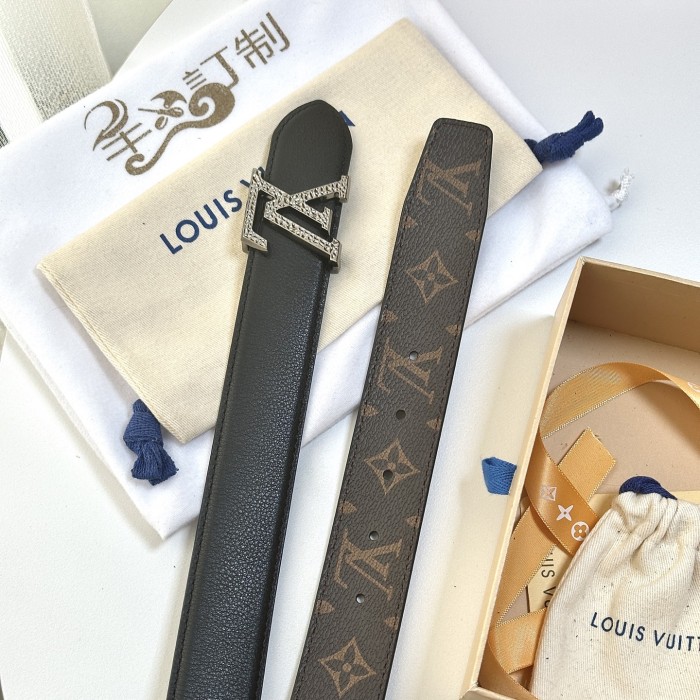 日本未入荷 Louis Vuittonルイヴィトン スーパーコピー 2026SS メンズ ベルト