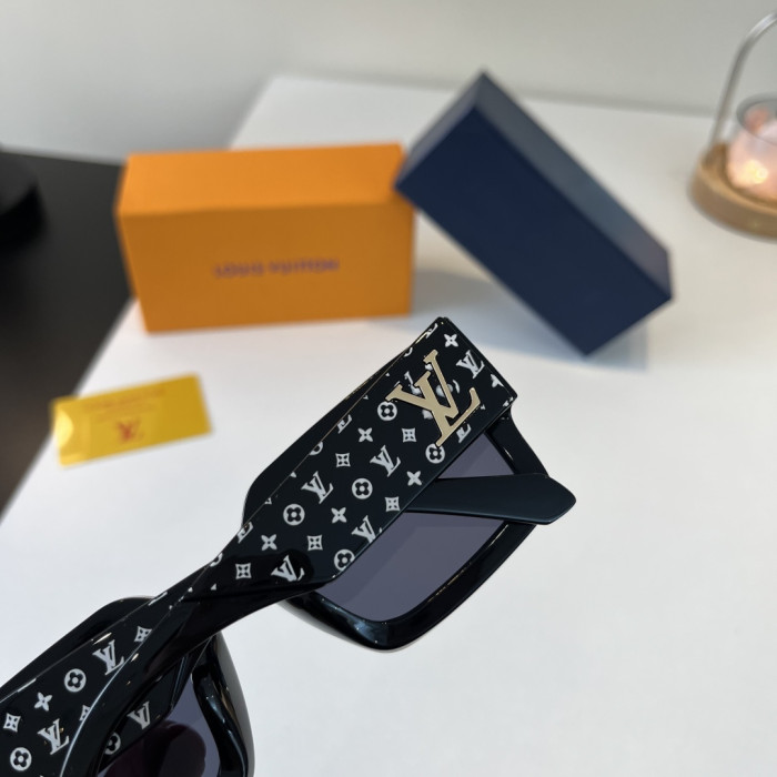 入手困難 ルイヴィトン 激安通販 2026SS メンズとレディース サングラス