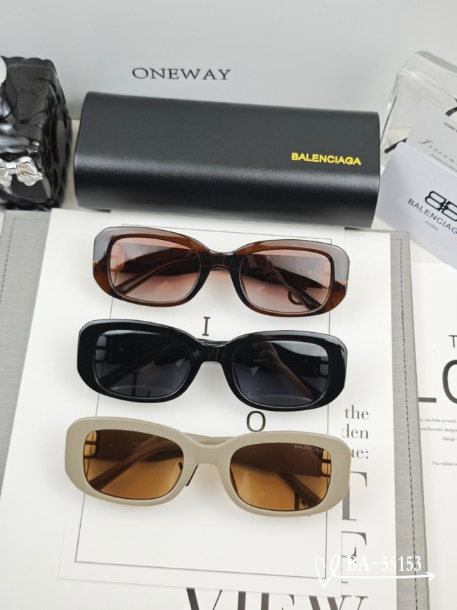 超奇跡の入荷☆ バレンシアガ 激安偽物 2026SS サングラス3色