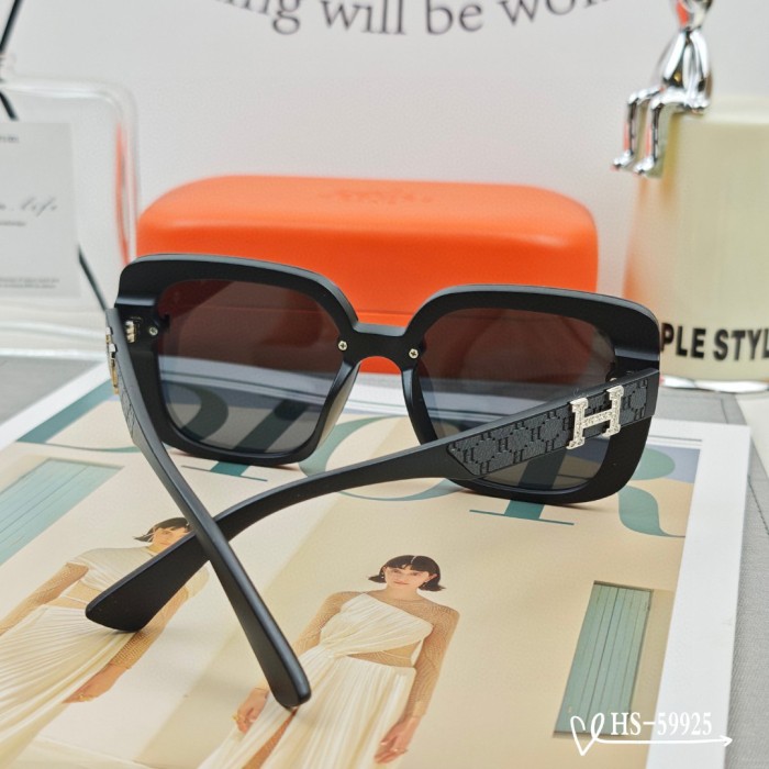 入手困難 エルメス n級品 2026SSの サングラス2色