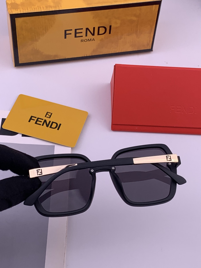 大人気 フェンディ n級品 2026SS サングラス
