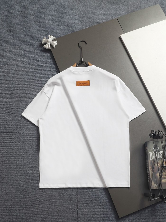 一目惚れ♪ ルイヴィトン 偽物通販 2026SS立体浮雕プレスロゴの凹凸丸首Tシャツ