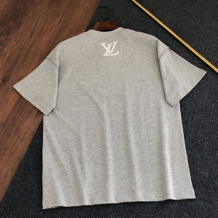 稀少 ルイヴィトン コピー 2026SS ロゴ刺繍半袖Tシャツ