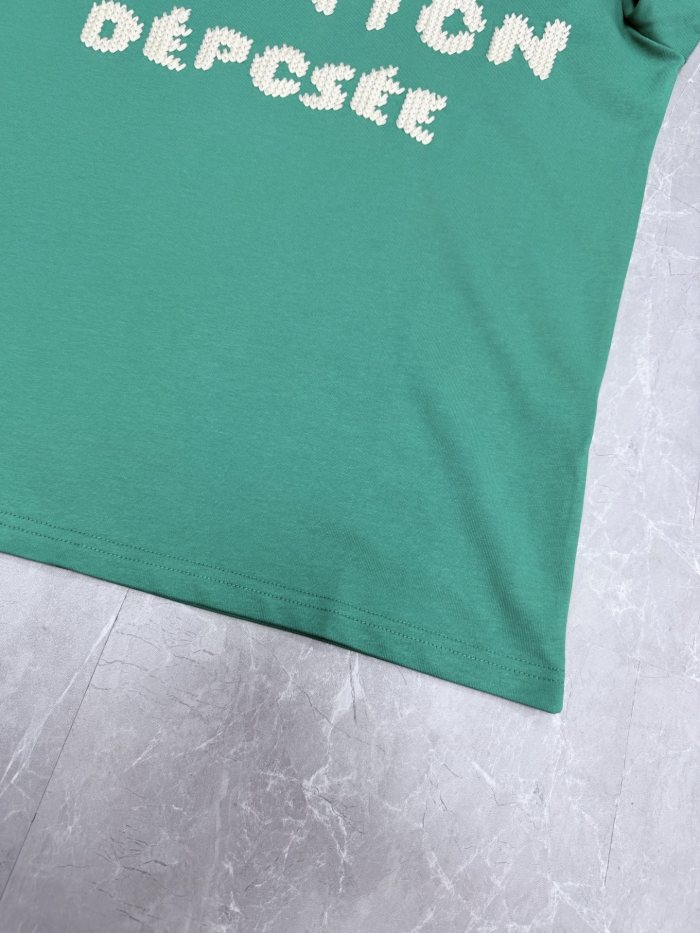 【限定】ルイヴィトン n級品 2026SS 刺繍Tシャツ