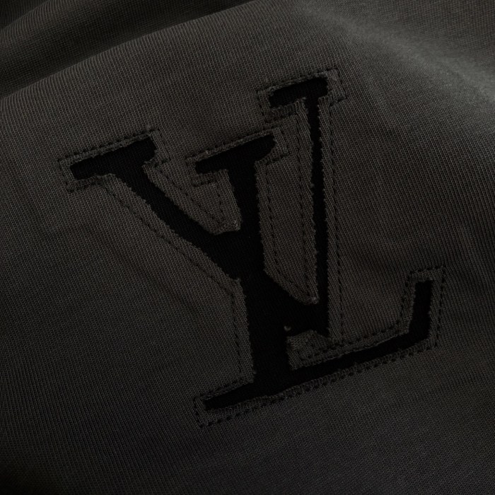 使い勝手良し ルイヴィトン 激安通販 2026SS 刺繍ロゴ刺繍半袖Tシャツ