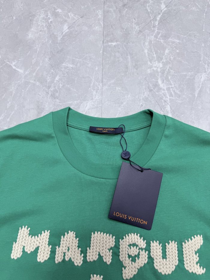 【限定】ルイヴィトン n級品 2026SS 刺繍Tシャツ