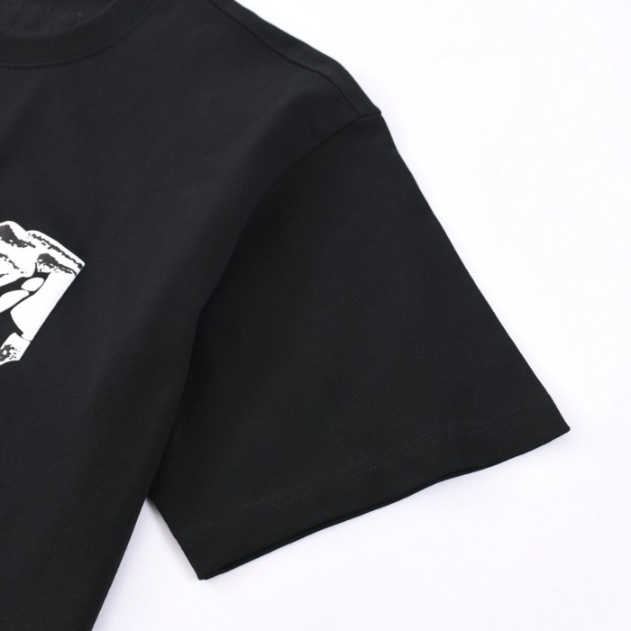 新作 ルイヴィトン 偽物通販 2026SS フロック発泡プリントラウンドネック半袖Tシャツ