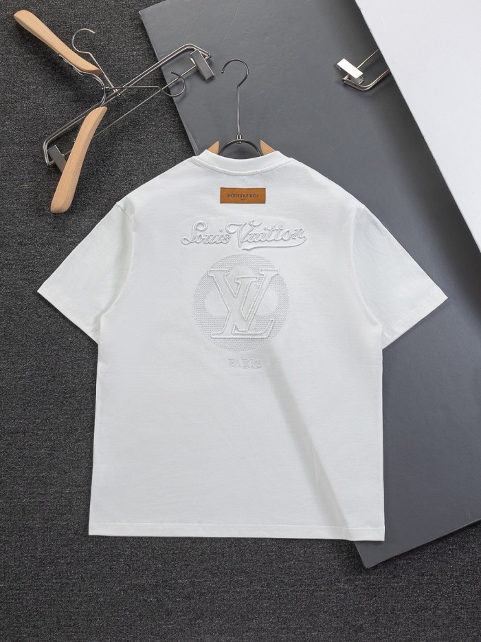 【限定】ルイヴィトン スーパーコピー 2026SS 刺绣クルーネック半袖Tシャツ