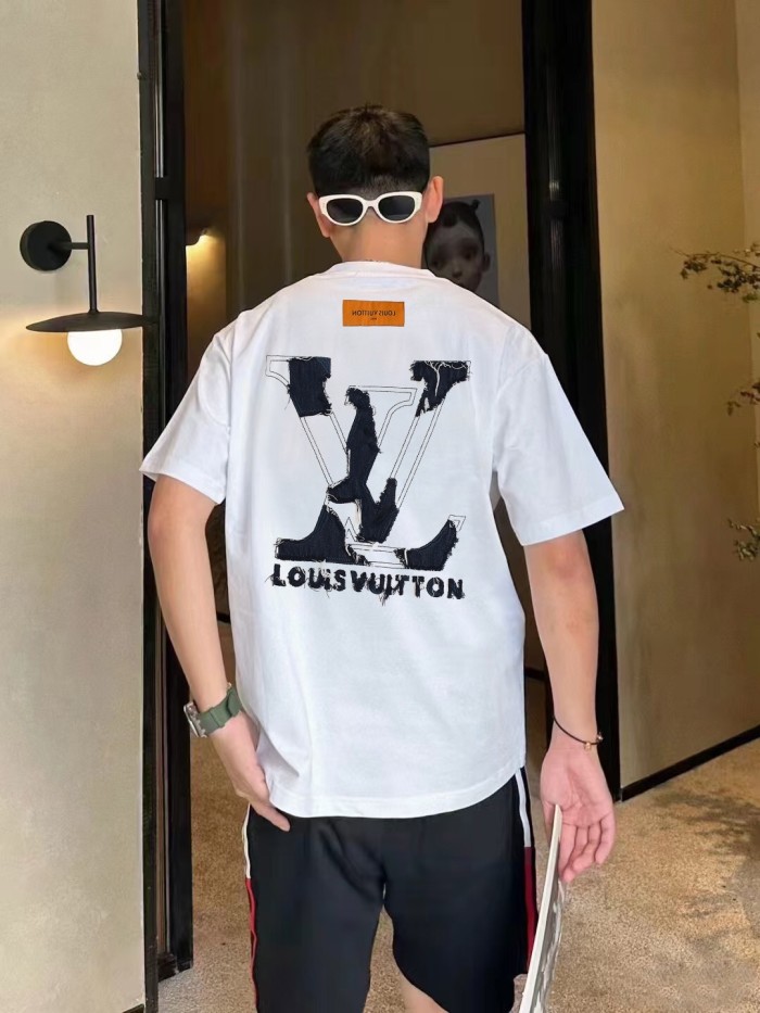 稀少 ルイヴィトン コピー 2026SS クルーネック半袖Tシャツ