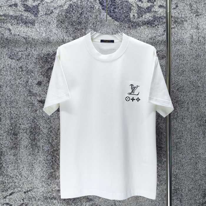 累積売上総額第１位！ ルイヴィトン スーパーコピー 2026SS 半袖Tシャツ