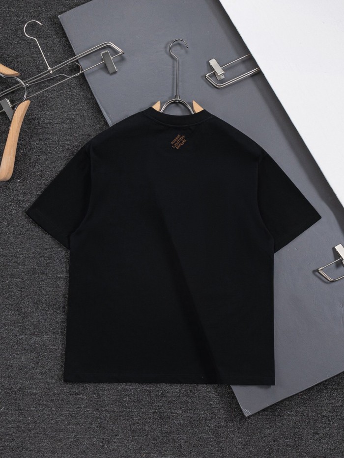 使い勝手良し ルイヴィトン コピー 2026SS 刺繍ラウンドネック半袖Tシャツ
