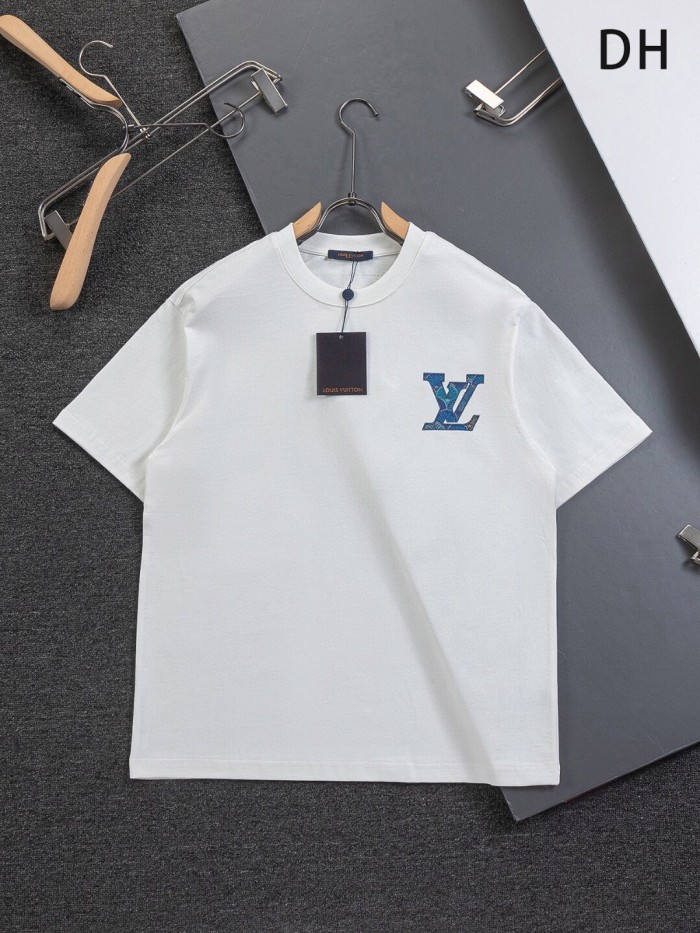 入手困難 ルイヴィトン 激安偽物 2026SS 刺繍ラウンドネック半袖Tシャツ
