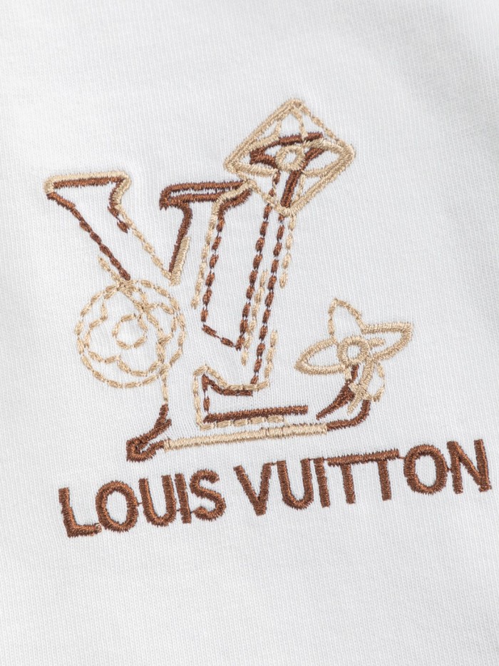 使い勝手良し ルイヴィトン 激安通販 2026SS 刺繍ラウンドネック半袖Tシャツ