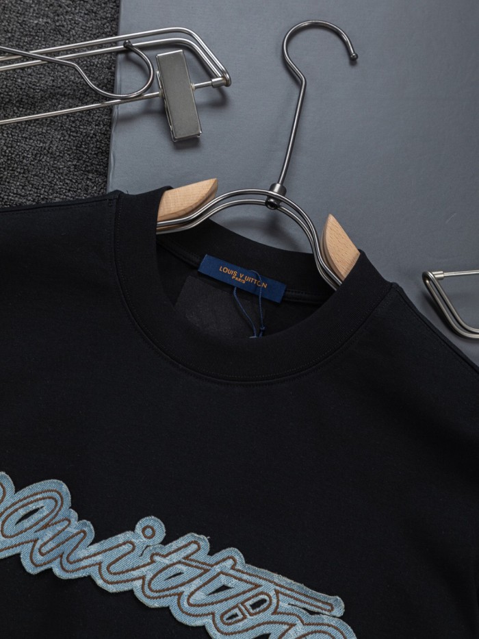 使い勝手良し ルイヴィトン コピー 2026SS 刺繍ラウンドネック半袖Tシャツ