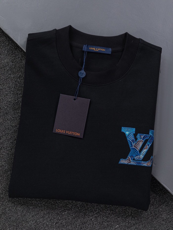 超話題! ルイヴィトン コピーおすすめ 2026SS 刺繍ラウンドネック半袖Tシャツ