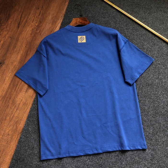 【話題商品！】 ルイヴィトン 激安偽物 2026SS 刺繍ロゴラウンドネック半袖Tシャツ